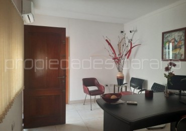 OPORTUNIDAD: NUEVO PRECIO: VENDO AMPLIO DEPARTAMENTO 3 DORMITORIOS Y BALCON, zona Tribunales